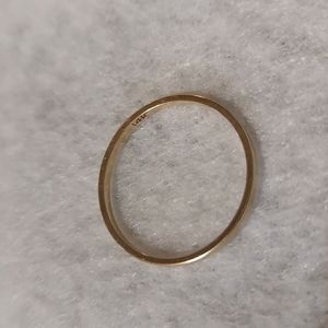 14k Gold Band size 7